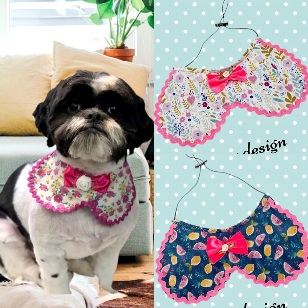Bandana bib for dog or cat with adjustable elasti